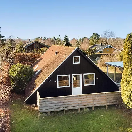 3 Bedroom Beautiful In Holiday home *