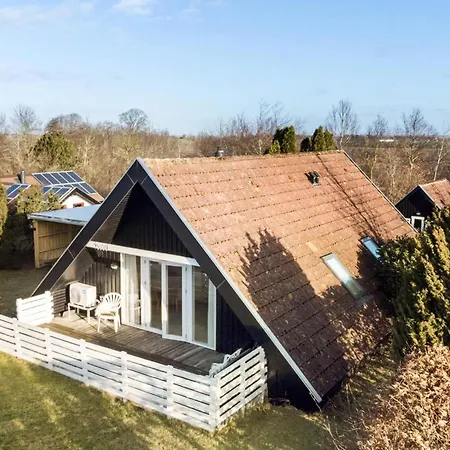 3 Bedroom Awesome In Semesterbostad Vordingborg